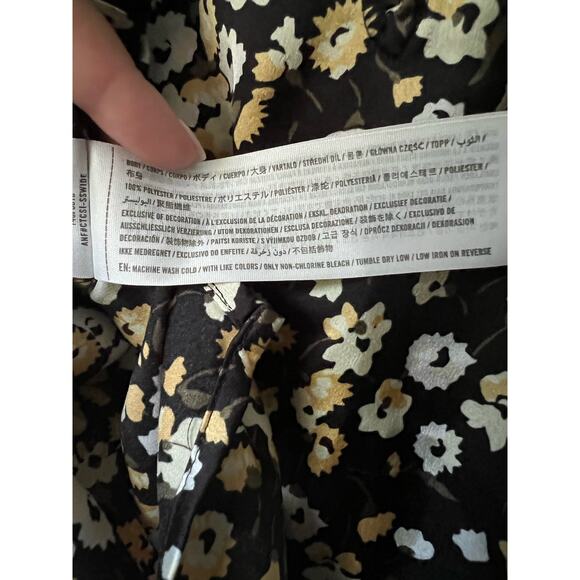 Abercrombie & Fitch Women's Double Strap Floral Camisole Top Multicolor Size 2XS - Picture 9 of 9